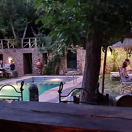 维勒查鲁利亚德旅馆 Boumalne 外观 照片