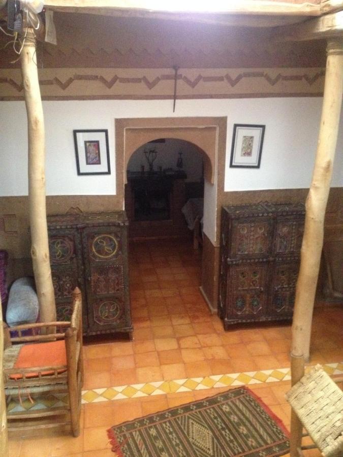 维勒查鲁利亚德旅馆 Boumalne 外观 照片